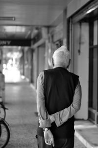 identità non autosufficienza e cambiamento della persona